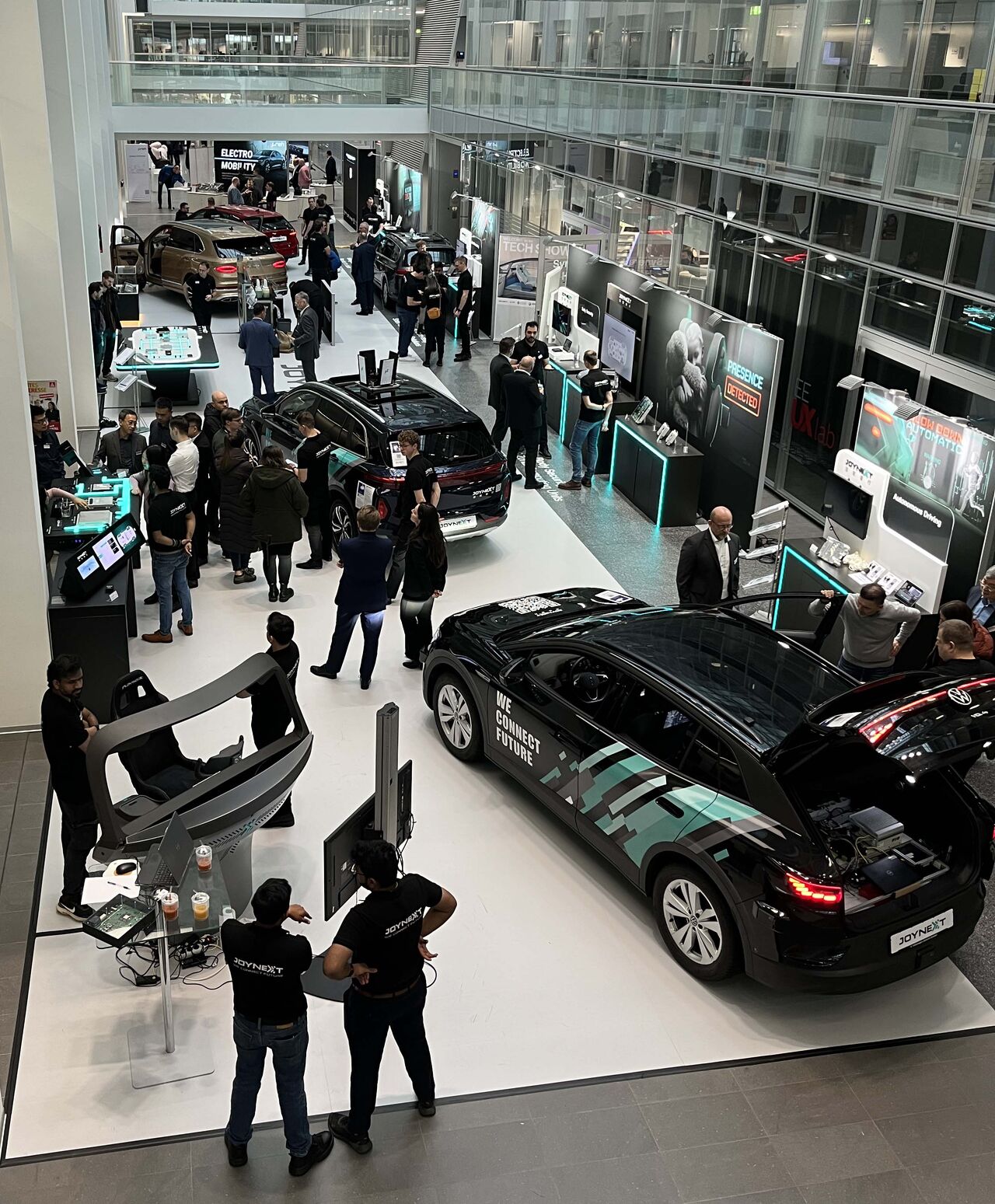 均联智行亮相大众总部技术展，共探智能出行创新未来